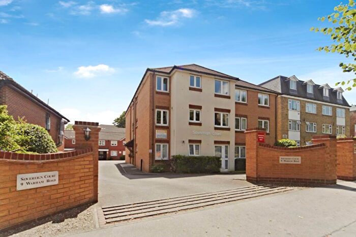 2 Bedroom Flat For Sale In Warham Road, South Croydon, CR2