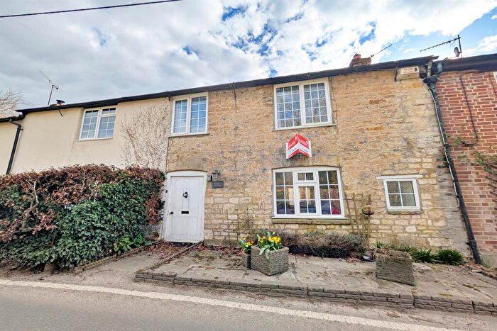2 Bedroom Terraced House For Sale In Shillingstone, DT11