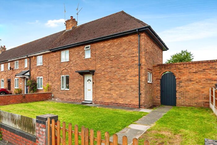 3 Bedroom End Of Terrace House For Sale In Warwick Road, Chester, Cheshire, CH1