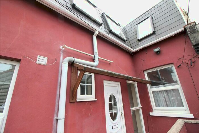 4 Bedroom Apartment To Rent In Charminster Road, Bournemouth, BH8