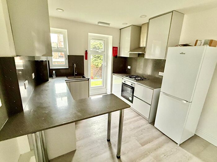 4 Bedroom Maisonette To Rent In Colchester Avenue, London, E12