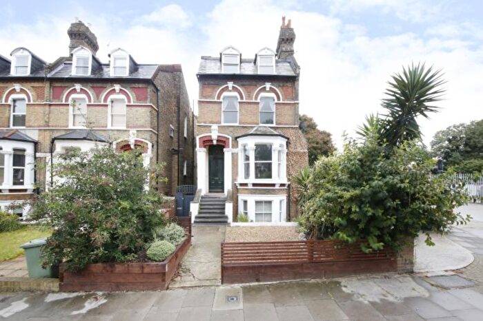 1 Bedroom Flat To Rent In Pepys Road, London, SE14