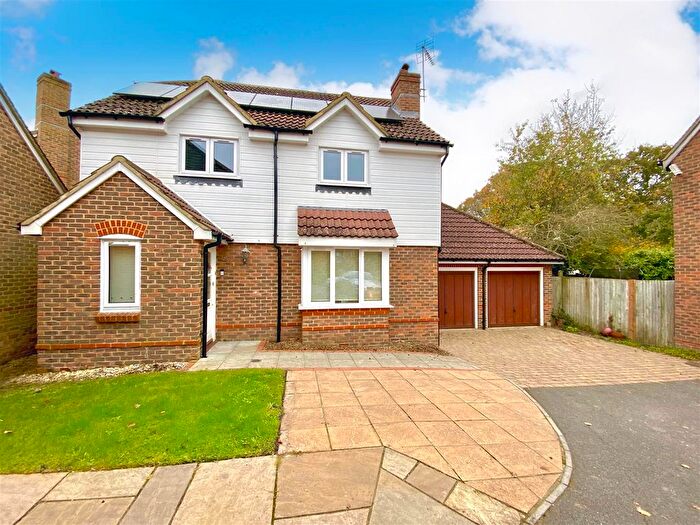 4 Bedroom Property To Rent In Shaw Close, Maidstone, ME14