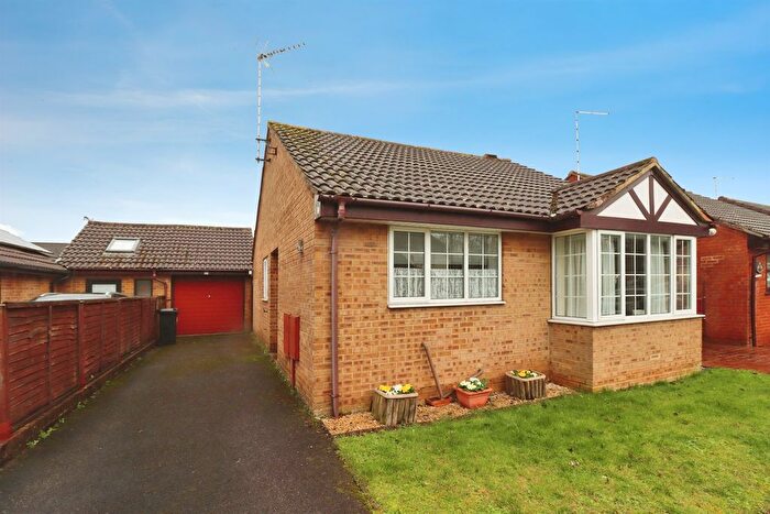2 Bedroom Detached Bungalow For Sale In The Willows, Yate, Bristol, BS37