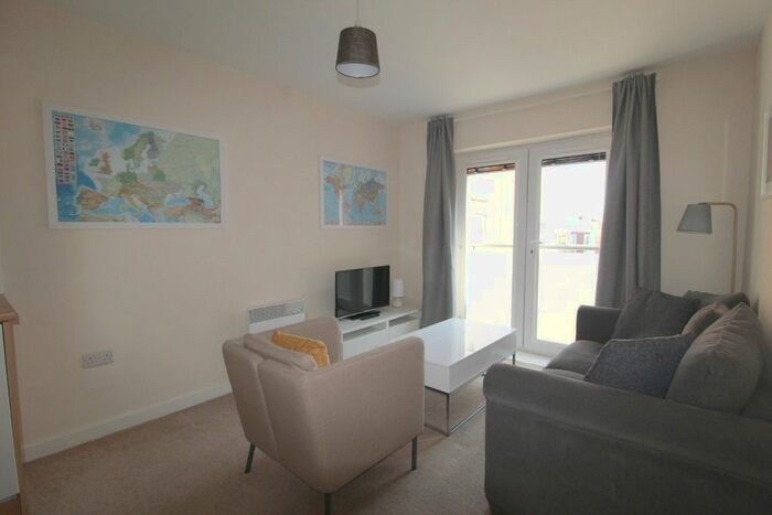1 Bedroom Flat To Rent In Wincolmlee, City Centre, Hull, HU2