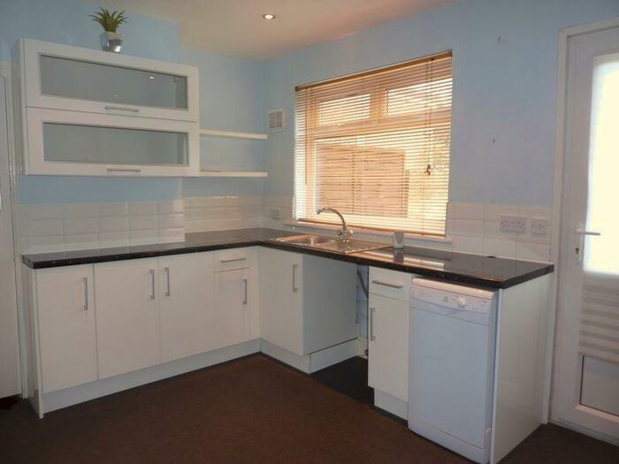 2 Bedroom End Of Terrace House To Rent In Murchison Avenue, Bexley, DA5