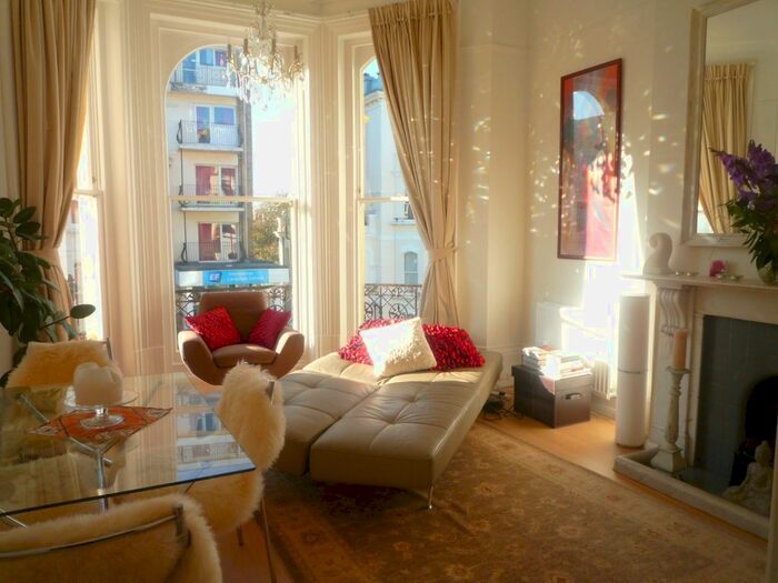 2 Bedroom Flat To Rent In St. Aubyns, Hove, BN3