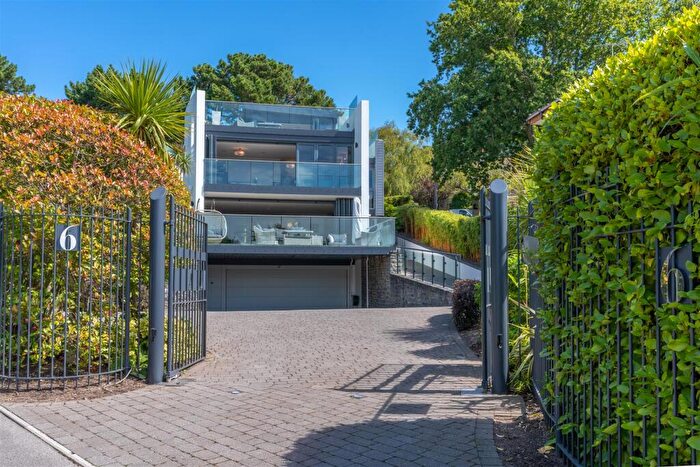 4 Bedroom Detached House For Sale In Brudenell Avenue, Sandbanks, BH13