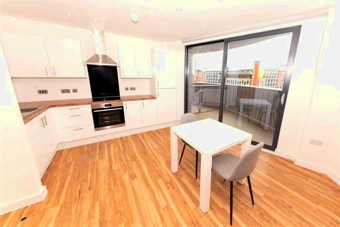 2 Bedroom Flat To Rent In Manchester Waters, Pomona Strand, Old Trafford, M16