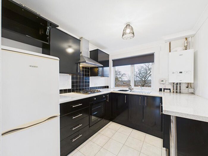 2 Bedroom Flat To Rent In Struthers Crescent, East Kilbride, South Lanarkshire, G74