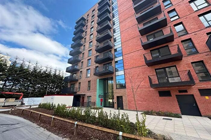 1 Bedroom Flat To Rent In Cranton Avenue, Hayes, UB3