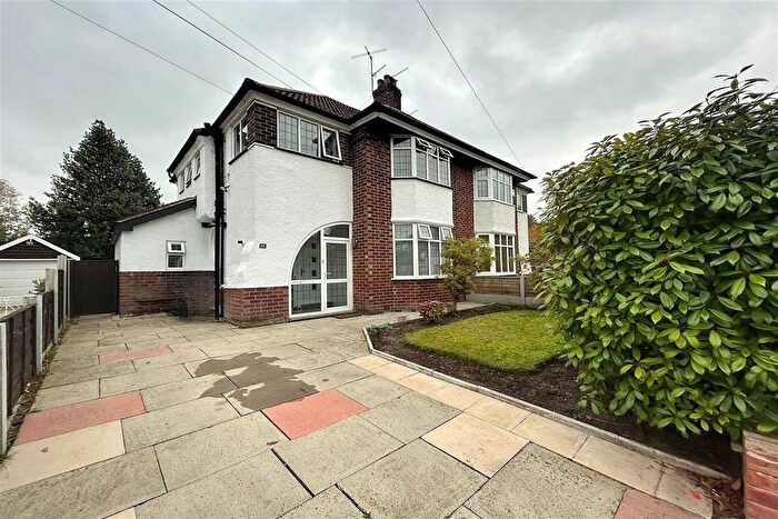 3 Bedroom Semi Detached House For Sale In Wood Road, Sale, M33