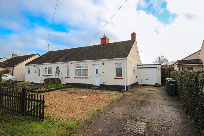 2 Bedroom Bungalow For Sale In Stagsden Road, Bromham, Bedford, Bedfordshire, MK43
