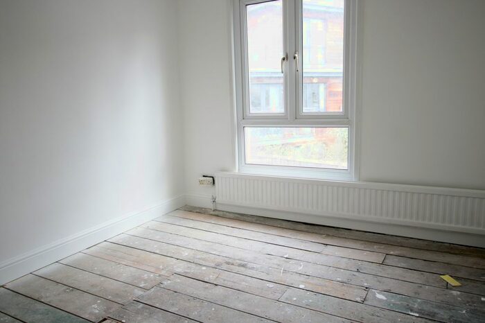 4 Bedroom Terraced House To Rent In Stevens Cottages, High Road, London, NW10