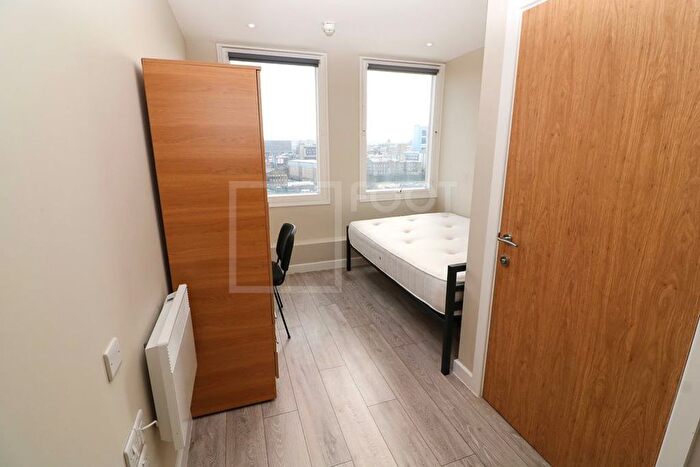 Studio To Rent In Colonnade House, Sunbridge Rd, Bradfod, BD1