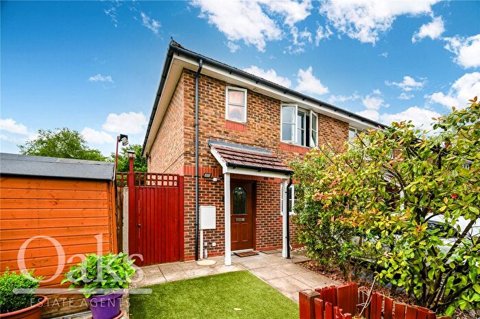 3 Bedroom End Of Terrace House To Rent In Warminster Road, South Norwood, SE25