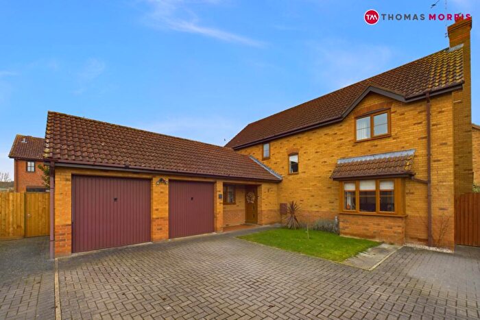 4 Bedroom Detached House For Sale In Tinkers Lane, Sawtry, Huntingdon, PE28