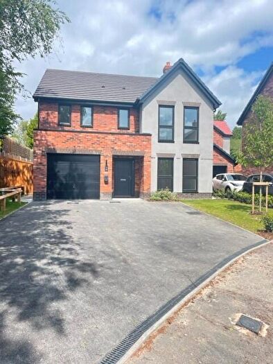 4 Bedroom Detached House To Rent In Manor Way, Halesowen, West Midlands, B62