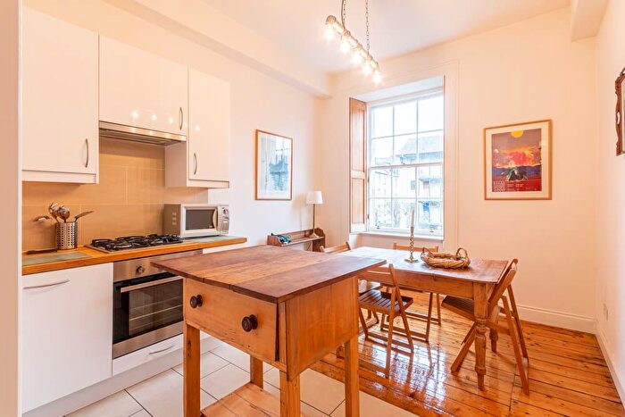 1 Bedroom Flat To Rent In T St Mary’s Street, Edinburgh, EH1