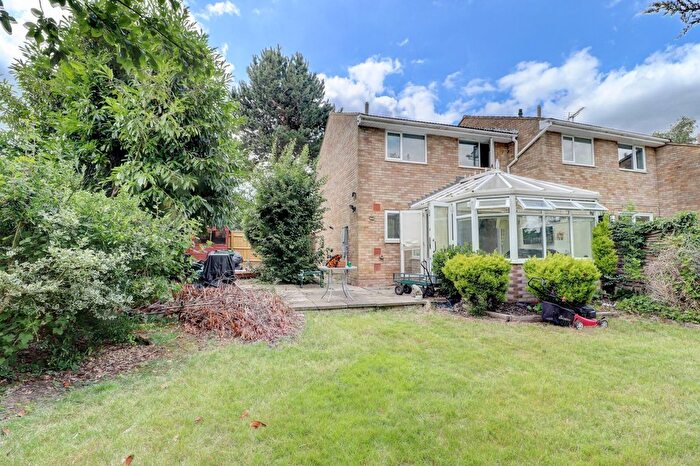 3 Bedroom End Of Terrace House For Sale In Campbells Ride, Holmer Green, Buckinghamshire, HP15