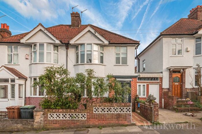 4 Bedroom Semi Detached House To Rent In Salehurst Road, London, SE4