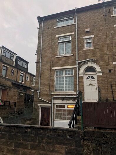 2 Bedroom Terraced House To Rent In Buxton Street, Bradford, West Yorkshire, BD9