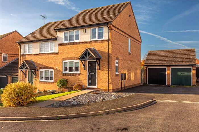 3 Bedroom Semi-Detached House For Sale In Wingate Drive, Ampthill, Bedfordshire, MK45