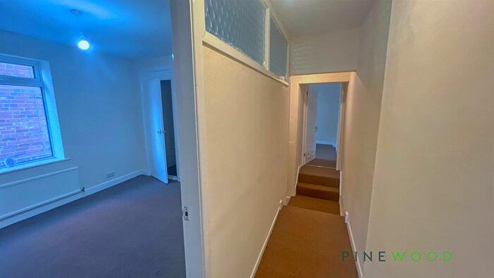 2 Bedroom Flat To Rent In Church Street, Clowne, Chesterfield, S43