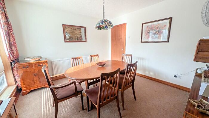 5 Bedroom Detached House For Sale In Locksley Avenue, Cumbernauld, G67