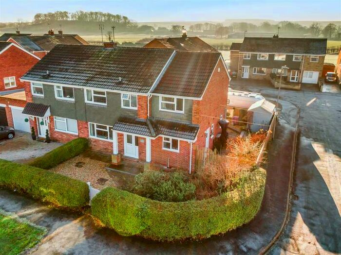 4 Bedroom SemiDetached House For Sale In 50 Langley Drive, Norton