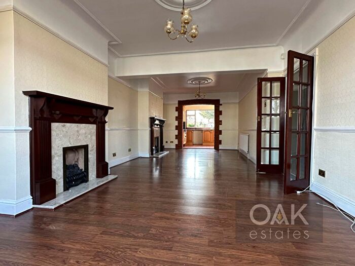 3 Bedroom Terraced House To Rent In Old Church Road, London, E4