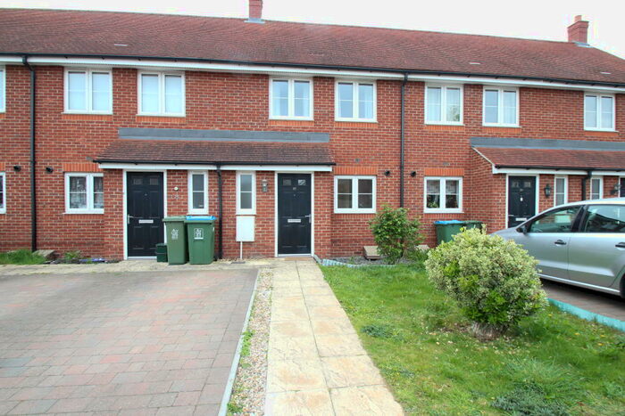 2 Bedroom House To Rent In Russet Street, Aylesbury, HP18