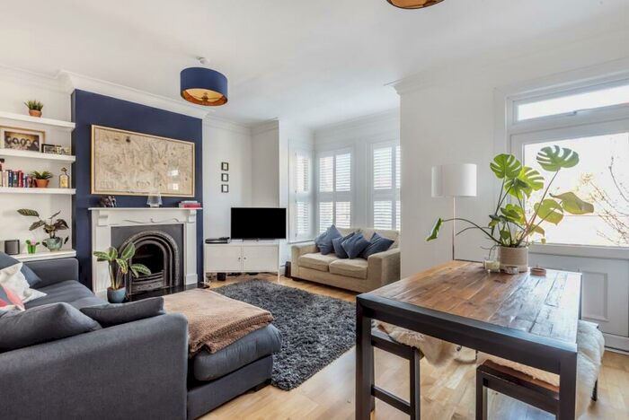 1 Bedroom Flat To Rent In Kendall Road, Beckenham, BR3