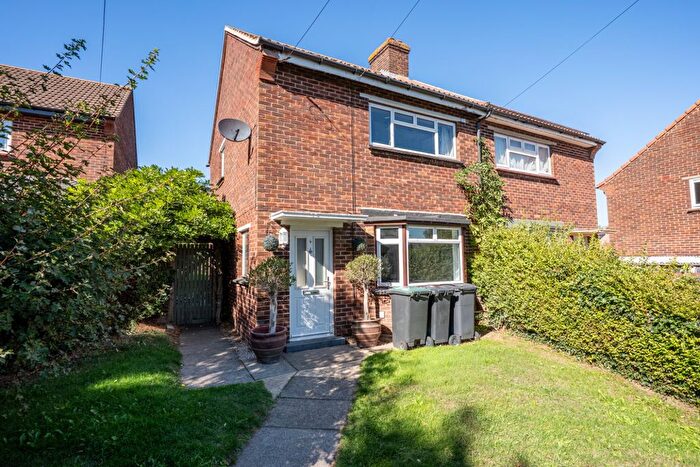 2 Bedroom Semi Detached House To Rent In Marks Square, Northfleet, Gravesend, Kent, DA11