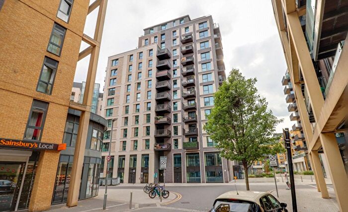 1 Bedroom Flat For Sale In Osiers Road, London, SW18