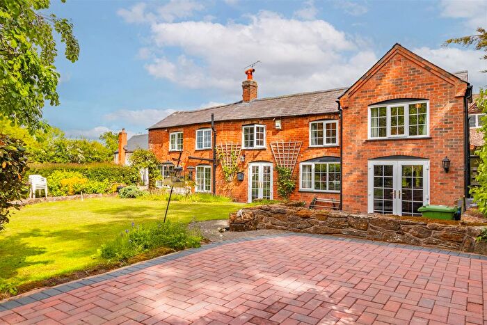 2 Bedroom Cottage For Sale In Keys Lane, Priors Marston, Southam, CV47