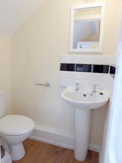 4 Bedroom House To Rent In Lottie Road, Birmingham, B29