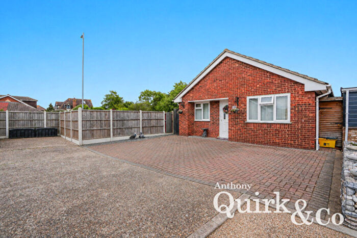 2 Bedroom Bungalow For Sale In Brookside, Canvey Island, SS8