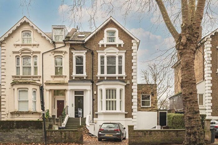 2 Bedroom Flat To Rent In Chiswick High Road, London, W4