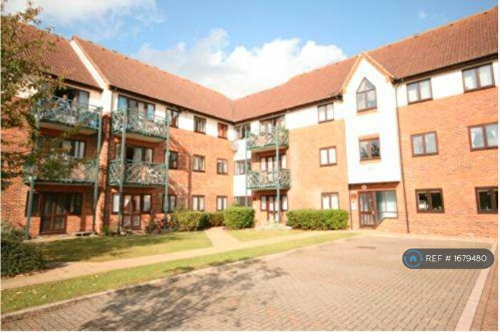 1 Bedroom Flat To Rent In Langley, Slough, SL3