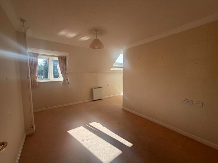 2 Bedroom Retirement Property To Rent In Beech Street, Bingley, West Yorkshire, BD16