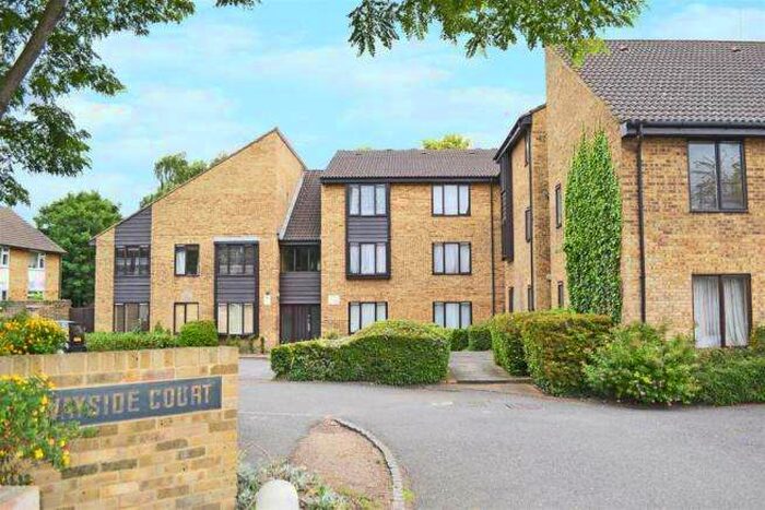 2 Bedroom Flat To Rent In Wayside Court, Isleworth, TW7