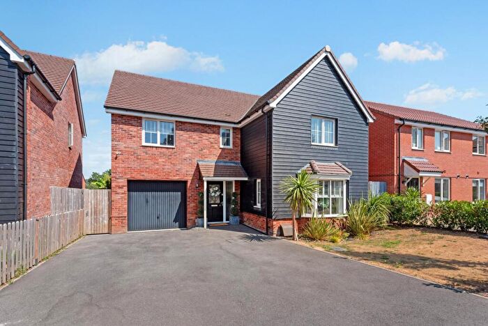 4 Bedroom Detached House For Sale In Rownhams, Southampton, SO16