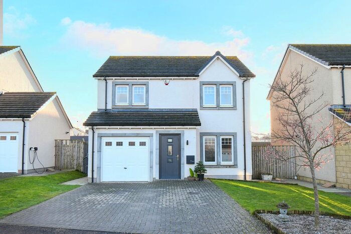 3 Bedroom Detached House For Sale In Lyall Way, Laurencekirk, AB30