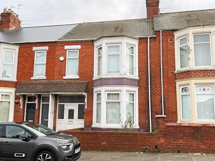 3 Bedroom Terraced House For Sale In Mowbray Road, South Shields, NE33