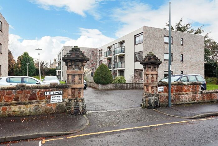 3 Bedroom Flat To Rent In The Limes Napier Road, Edinburgh, EH10