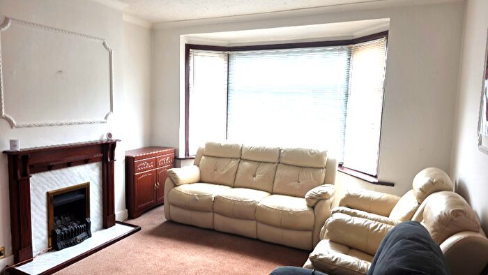 3 Bedroom Terraced House To Rent In Dagenham East, RM10