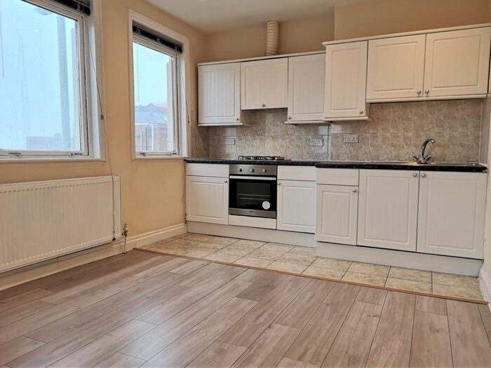 1 Bedroom Flat To Rent In West Hendon Broadway, London, NW9