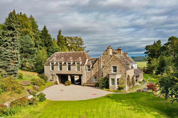 8 Bedroom Country House For Sale In Dulnain Bridge, Grantown-On-Spey, PH26