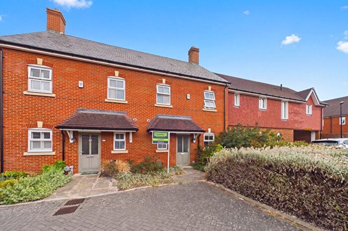 3 Bedroom Terraced House For Sale In Charlock Place, Warfield, Bracknell, Berkshire, RG42